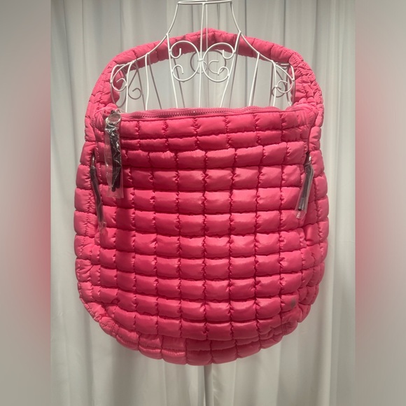 Free People Quilted Carryall Bubblegum - Picture 2 of 3